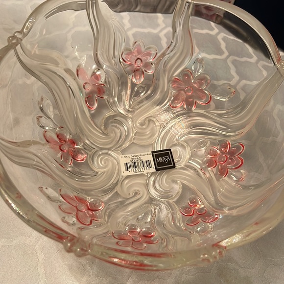 NEW Mikasa Floral Dance Pink Frost Bowl 8.5”, 21.75cm - Picture 3 of 5